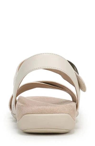 Vionic Ramsey Sandal In White