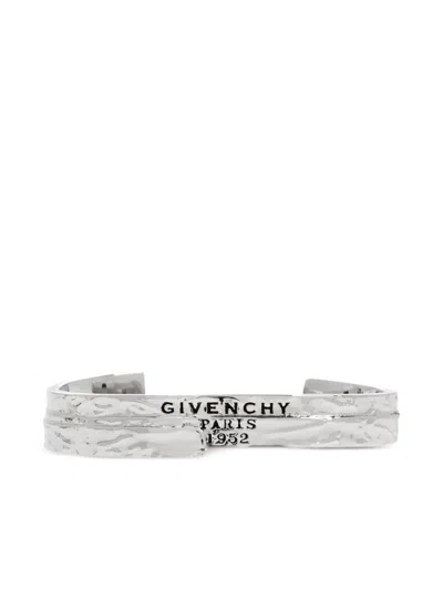 Givenchy Textured Bracelet In Silver