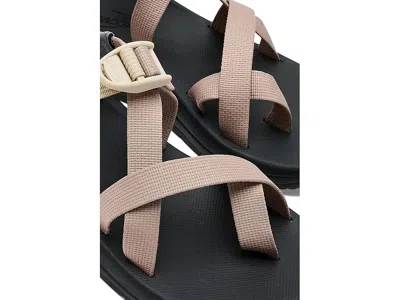 Chaco Cushz Toe-loop In Multi