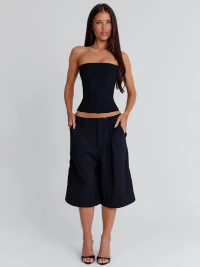 Outcast Noate Short Black