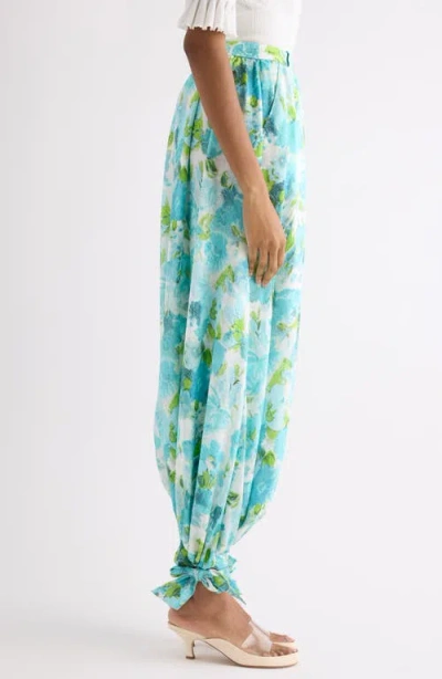 Chloé Floral-print Silk-jacquard Cropped Pants In Blue
