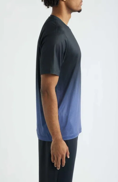 Santo Studio Tempo Faded Tech Performance T-shirt In Multi