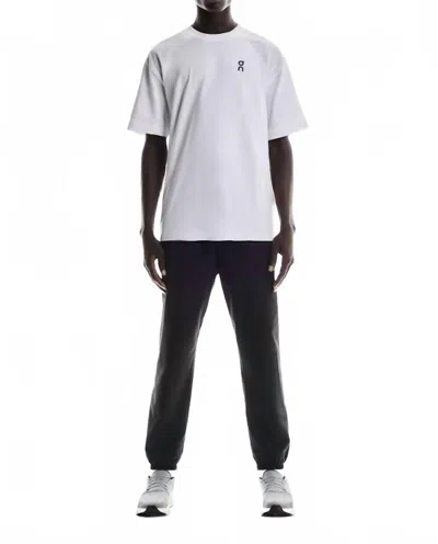 On Court-t In White