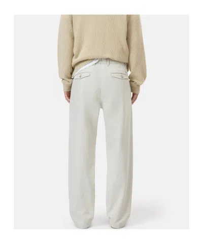 Closed Relaxed Pants In White