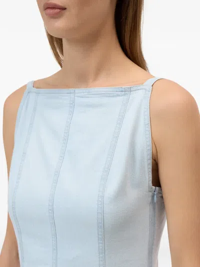 Closed Strap Top In Blue