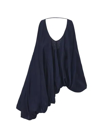 Ili Node Fleur Pinstriped Asymmetric Top In Blue
