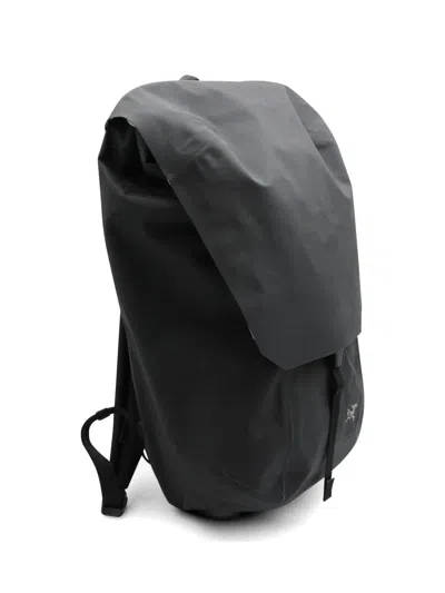 Arc'teryx Logo-print Buckle-fastening Backpack In Pattern