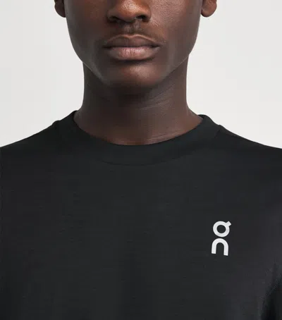 On Train Graphic T-shirt In Brown