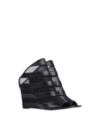 Shop Balenciaga Sandals In Black