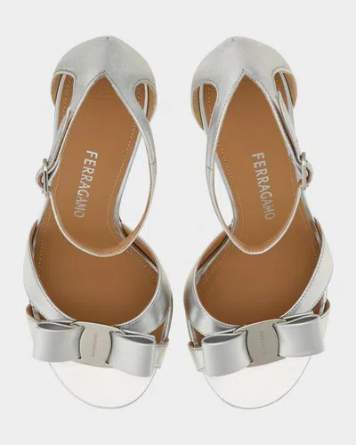 Ferragamo 95mm Roxy Metallic Leather Bow Sandals In Silver