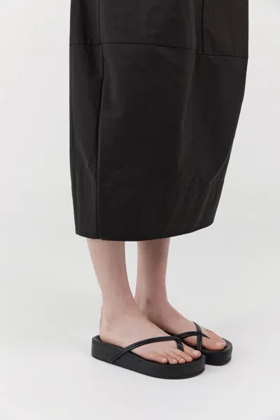 St Agni Cross Strap Flatform In Black
