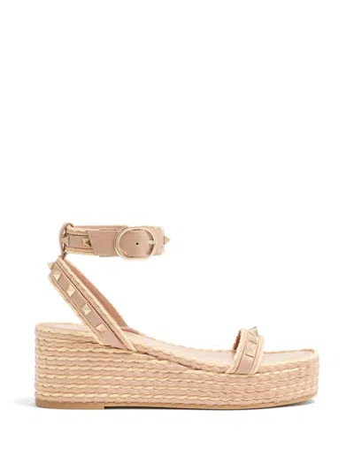 Valentino Garavani Rockstud Flatform Sandal In Calfskin 45mm Woman Rose Cannelle 39 In Brown