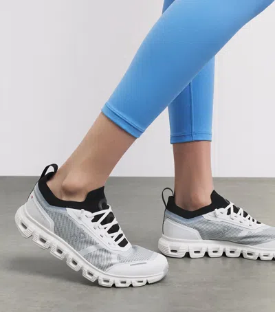 On Cloud 6 Versa Sneaker In White