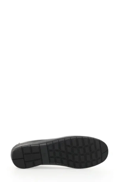 Propét Propet Wide Width Yara Flat In Black