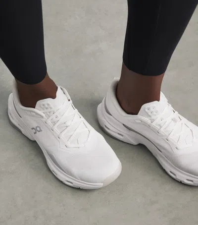 On Cloudpulse 2 Sneaker In White
