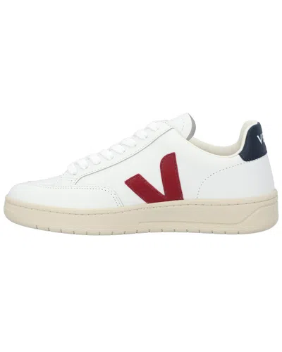Veja Logo Casual Sports Shoes In White