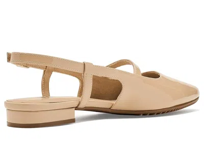 Vaneli Gauri In Neutral