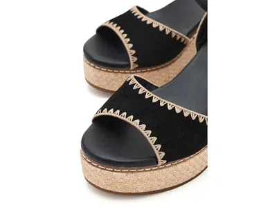 Naturalizer Della Platform Ankle Strap Sandal In Black