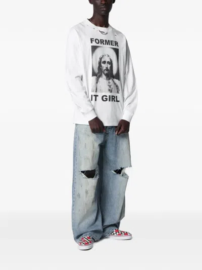 Dagger Distressed Graphic-print T-shirt In White