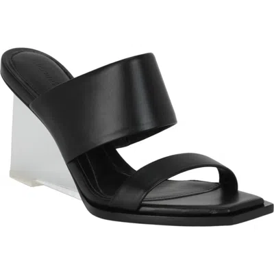 Alexander Mcqueen Leather Sandal In Black