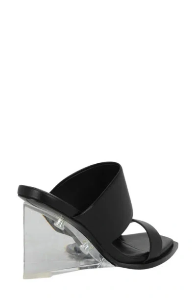 Alexander Mcqueen Leather Sandal In Black