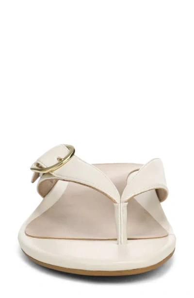 Vionic Ginny Flip Flop In White