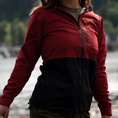 Coalatree Barrage Technical Shell In Red