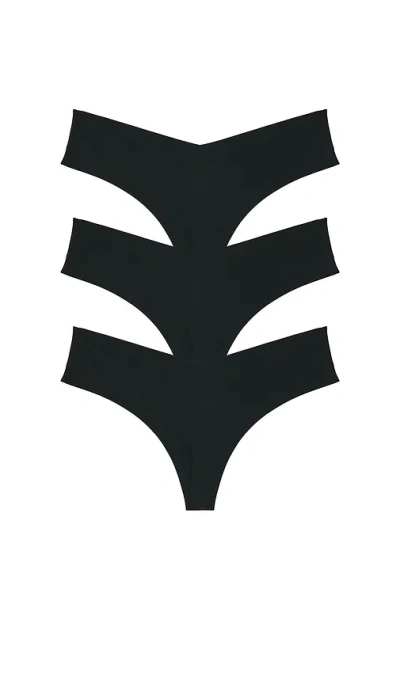 Commando Invisible Rib Thong 3-pack In Black