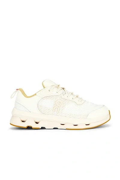 On X Zendaya And Law Roach Cloudze Mo Sneakers In White