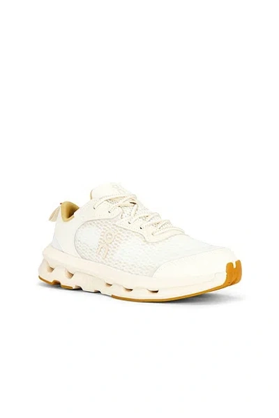 On X Zendaya And Law Roach Cloudze Mo Sneakers In White