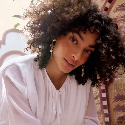 Aldo Thallya In White