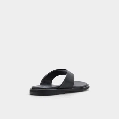 Aldo Smolder In Black