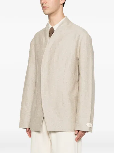 Jacquemus Bastide Wrap-front Blazer In Neutral