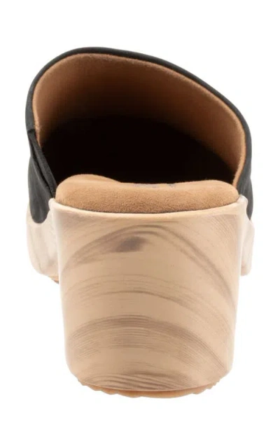 Softwalk Wide Width Felida Clog In Black