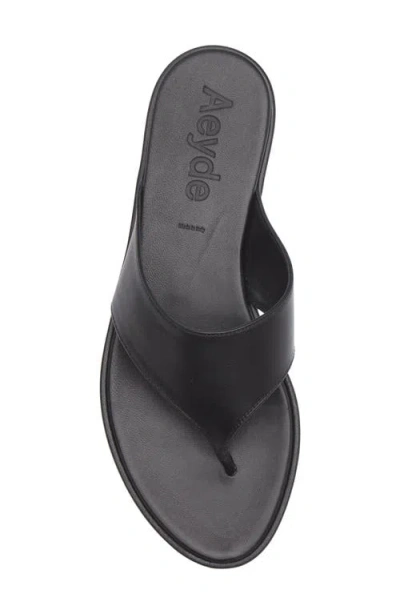 Aeyde Minimalist Wide Strap Toe Post Sandals In Black