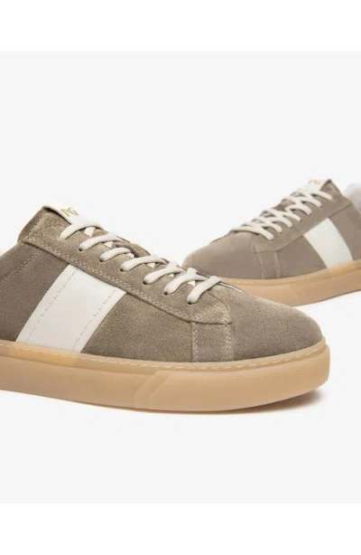 Nerogiardini Low Top Sneaker In Brown