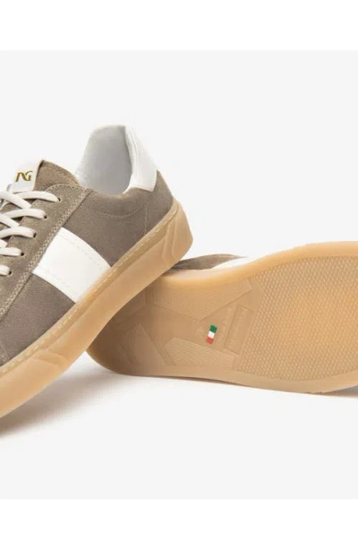 Nerogiardini Low Top Sneaker In Brown