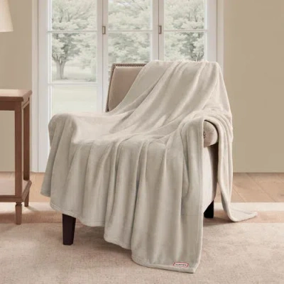 Hunter Coco Flannel Throw Blanket In Neutral
