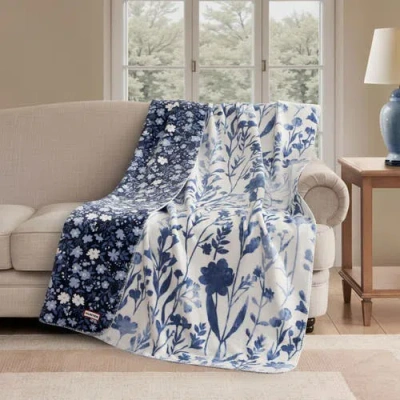 Hunter Reversible Plush Throw Blankets In Blue