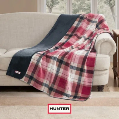 Hunter Reversible Plush Throw Blankets In Red