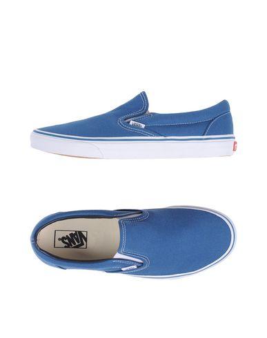 solid color vans slip on