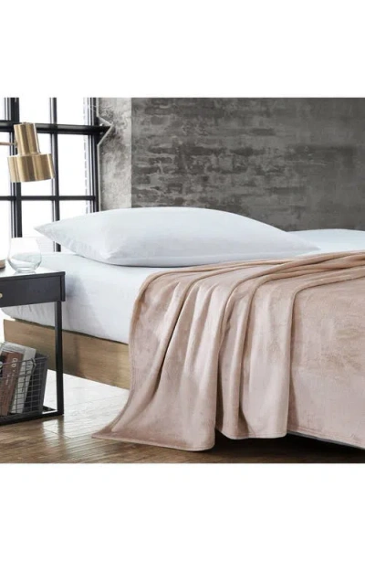 Kenneth Cole Solid Ultra Soft Plush Fleece Blanket In Pink