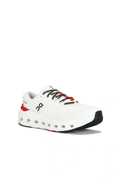 On Cloudrunner 3 In White