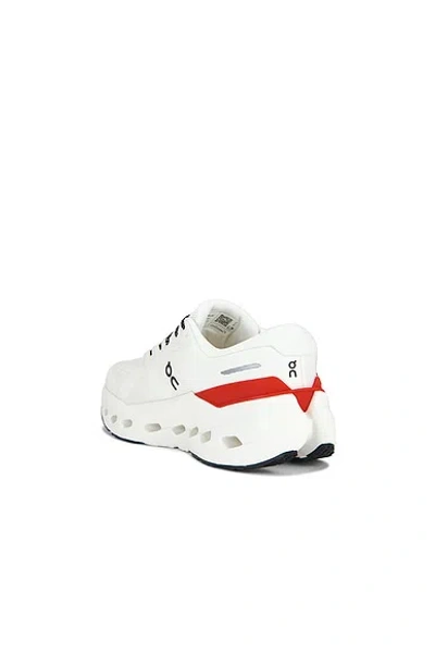 On Cloudrunner 3 In White