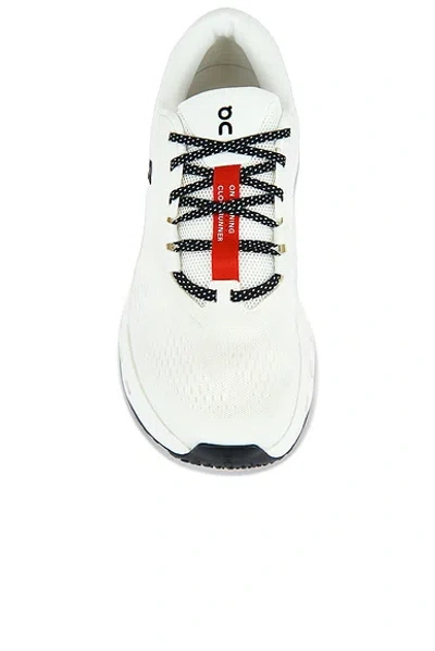 On Cloudrunner 3 In White