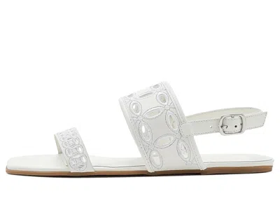 Bernardo Orla In White