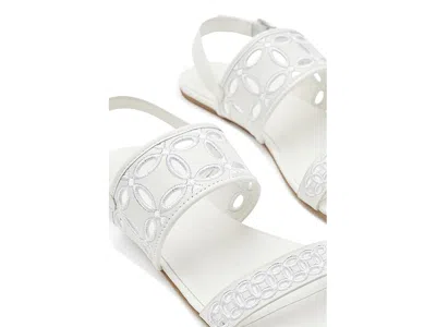 Bernardo Orla In White