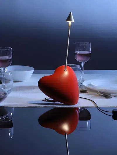 Karman 쿠오레 테이블 램프 In Red
