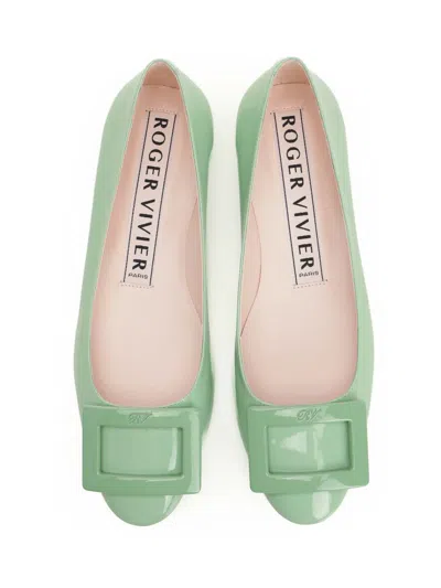Roger Vivier U Look Patent Leather Ballerinas In Green