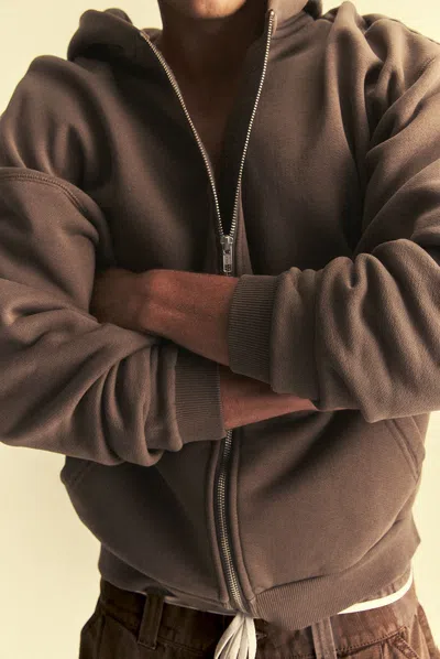 Elwood Core Zip Hoodie In Brown